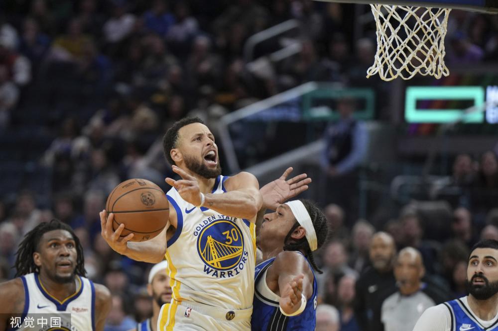 在比赛之余 在比赛之余