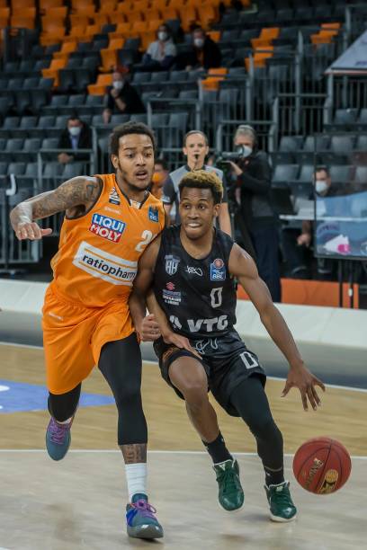 雅克松有没有人要啊？？？7000个w买不了吃亏.